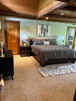 5 habitaciones, escritorio, tabla de planchar con plancha y wifi gratis 