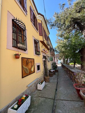 View from property - Olivia 1845 Guest House (Ayvalik)