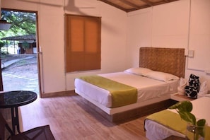 Basic Cabin | Free WiFi, bed sheets