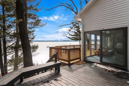 Spacious Lakefront Retreat w/ 2 Homes, Private Beach, Docks & Amazing Location