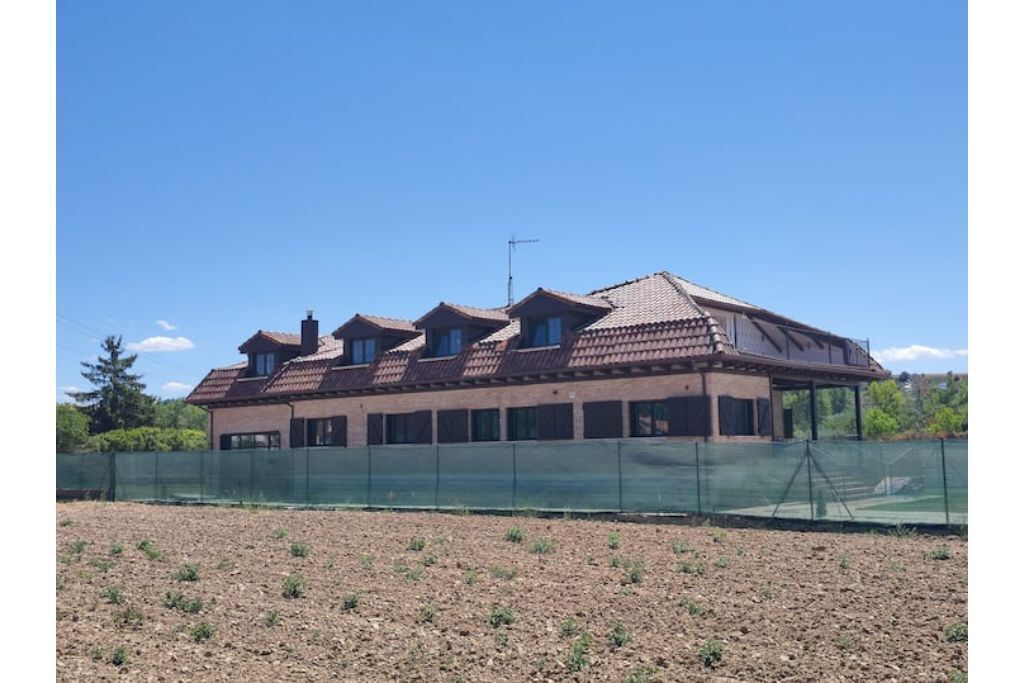 CAMINO BLANCO RURAL HOUSE