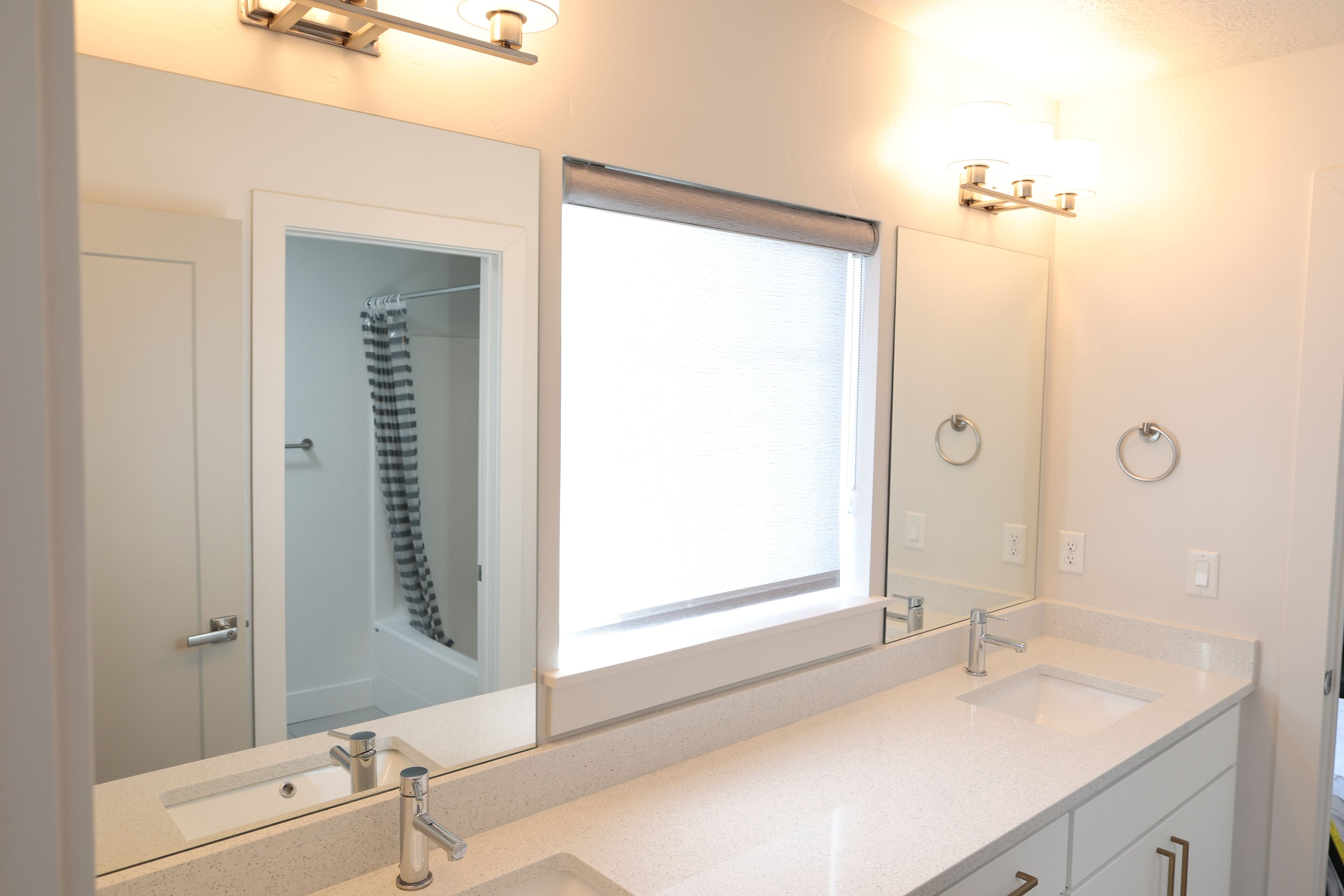 Modern Mountain View house at silicone slope Lehi