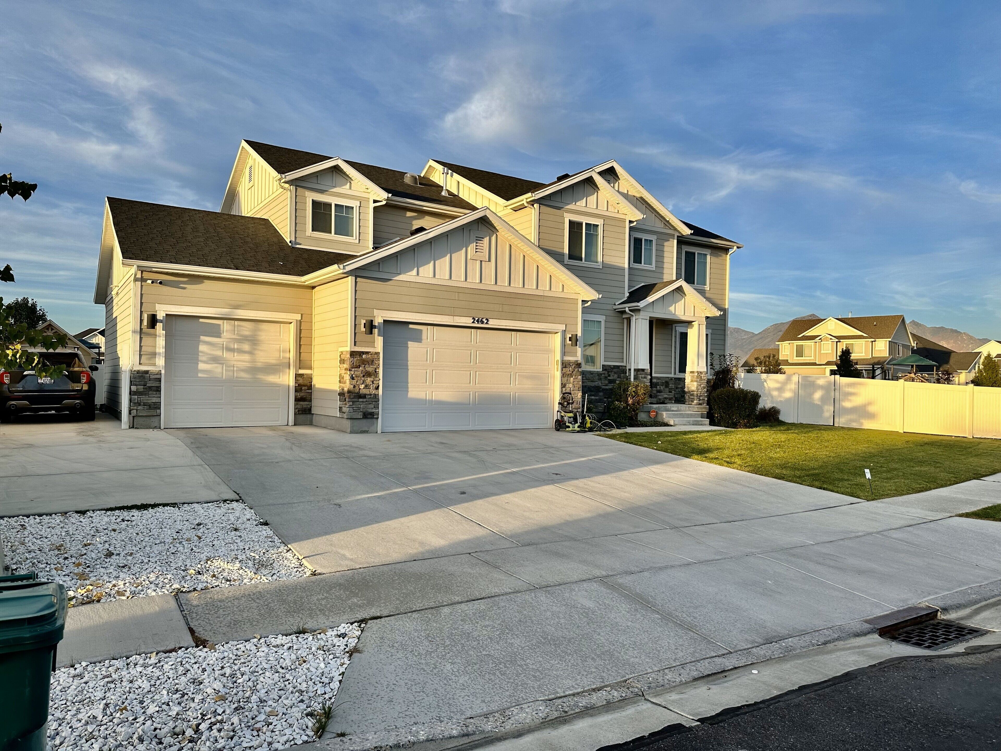 Modern Mountain View house at silicone slope Lehi
