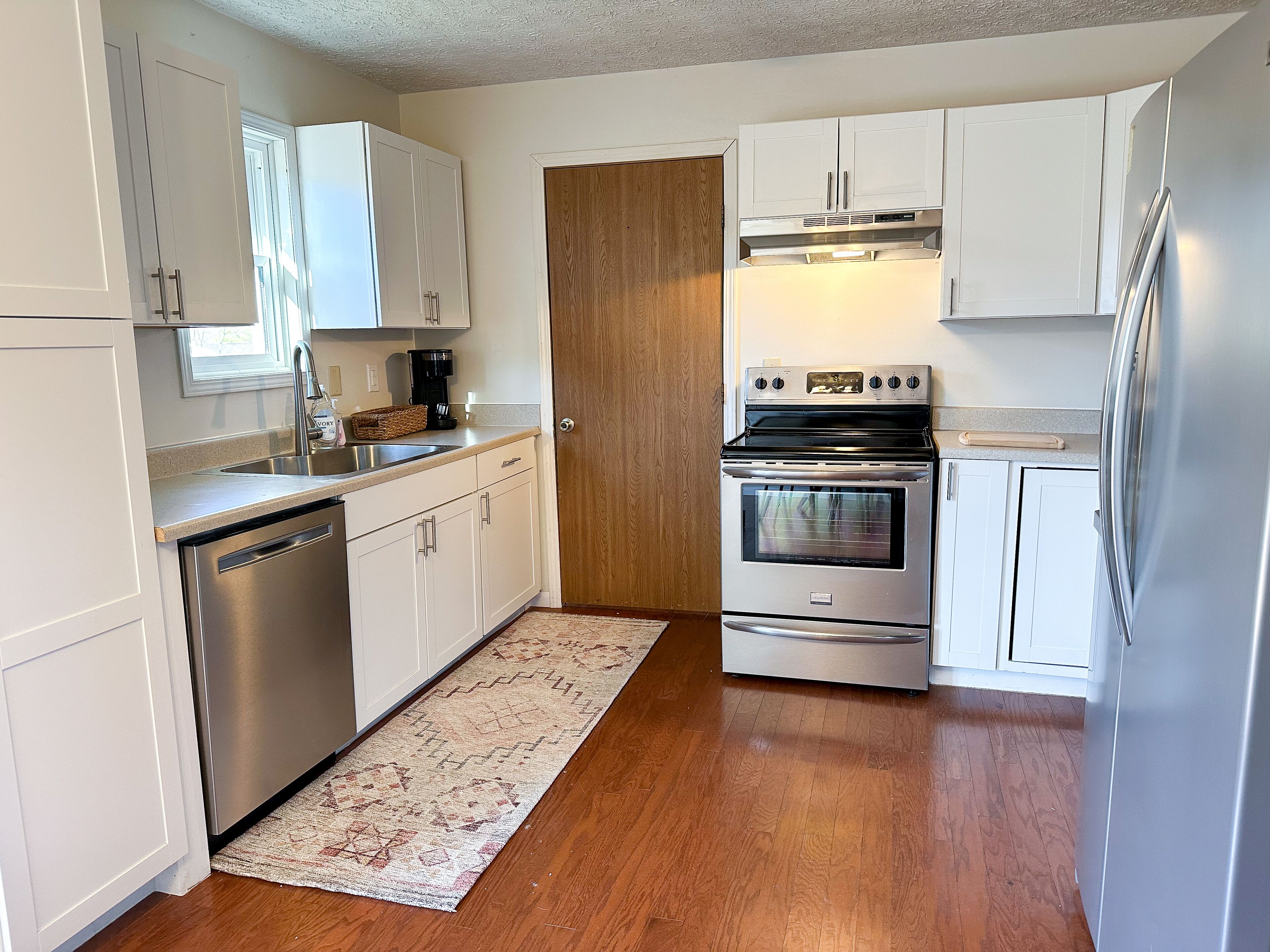 Blue bird inn-mins from FLW