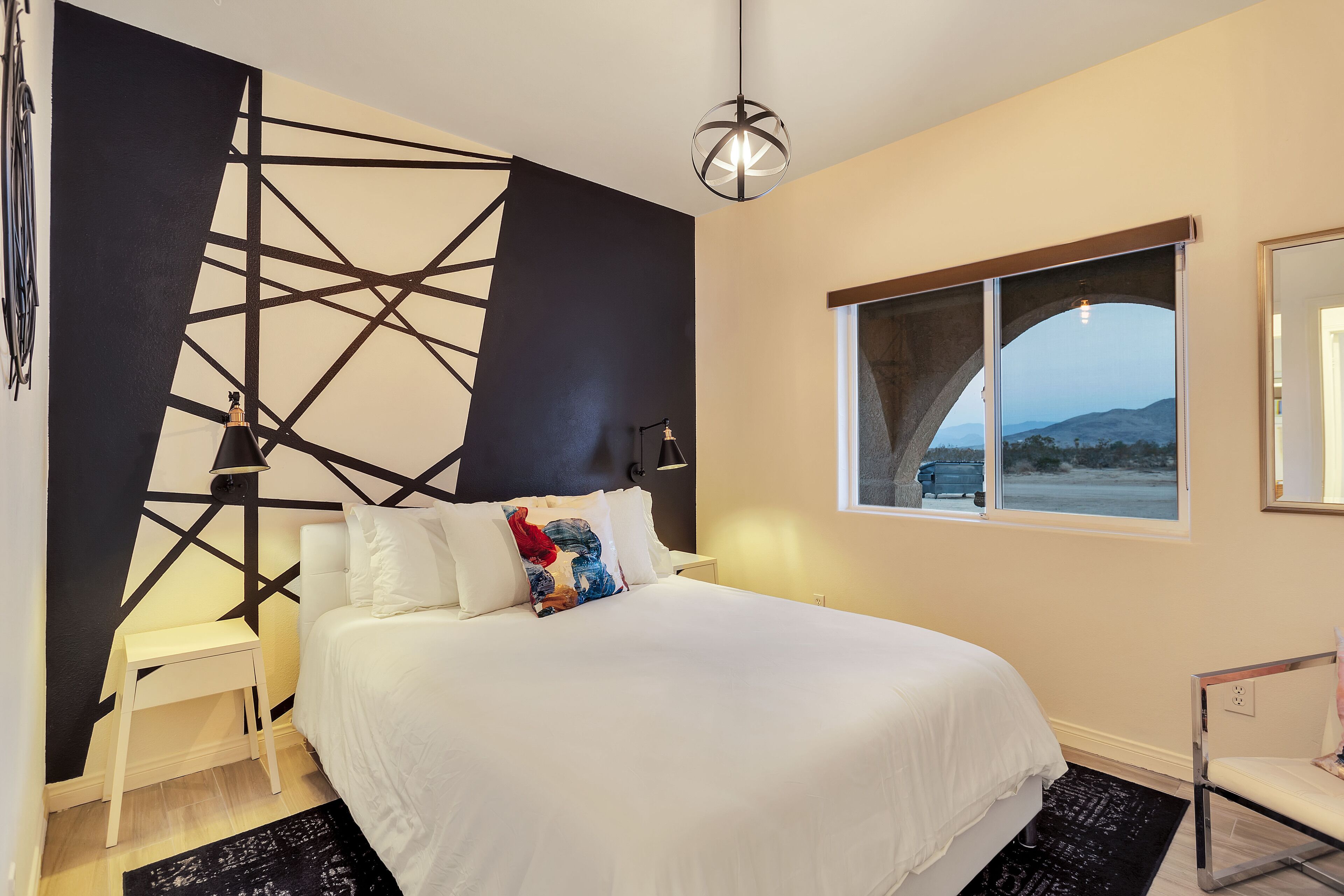 4 bedrooms, iron/ironing board, free WiFi, bed sheets