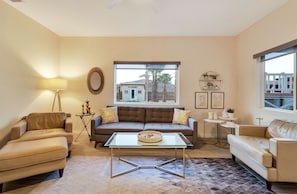 Smart TV, fireplace, video games, Netflix