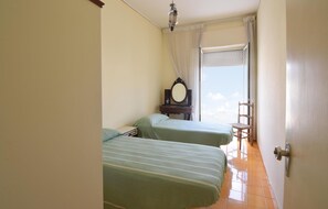 4 bedrooms