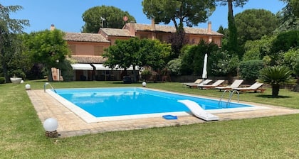 Villa Luce - Sirolo, wonderful villa with swimming pool in the Conero park