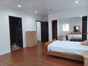 7 dormitorios, Internet, ropa de cama
