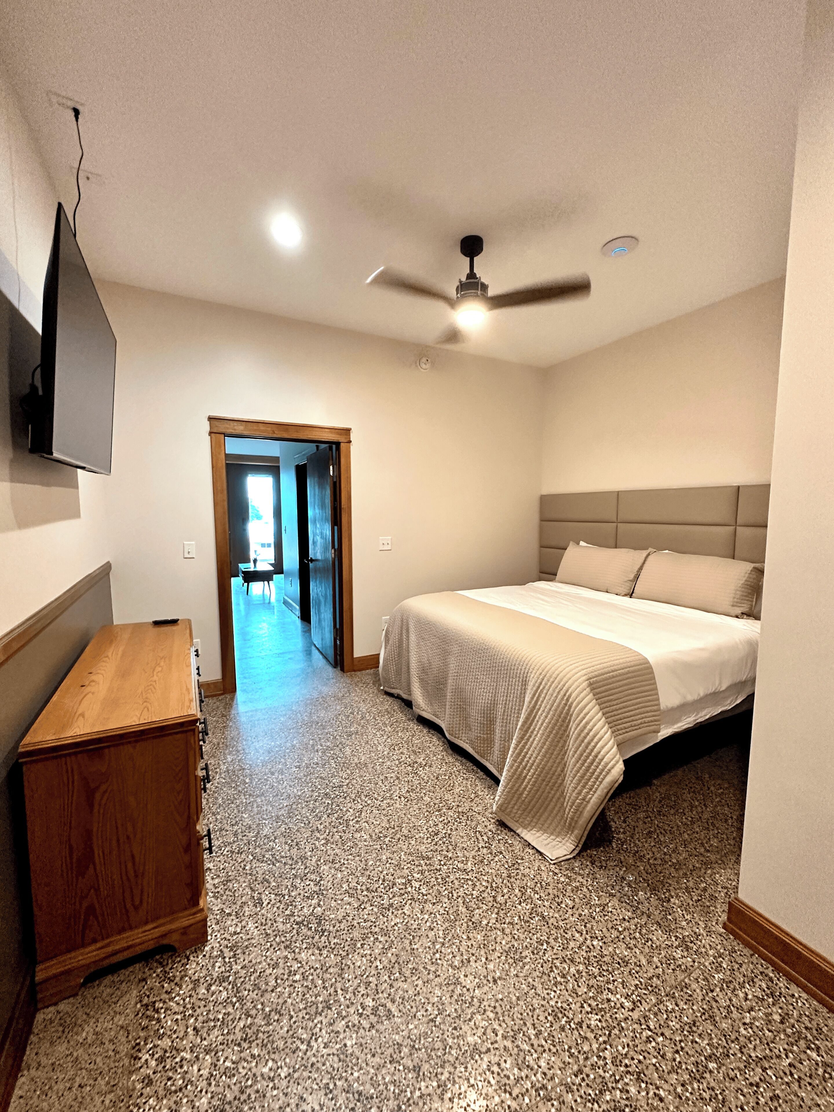 The Lodge- Roosevelt Suite (ADA)