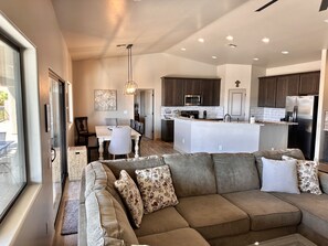 Smart TV, video games