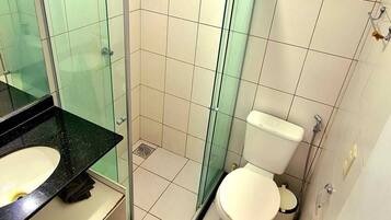 Huvila | Kylpyhuone | Ilmaiset hygieniatuotteet, pyyhkeet