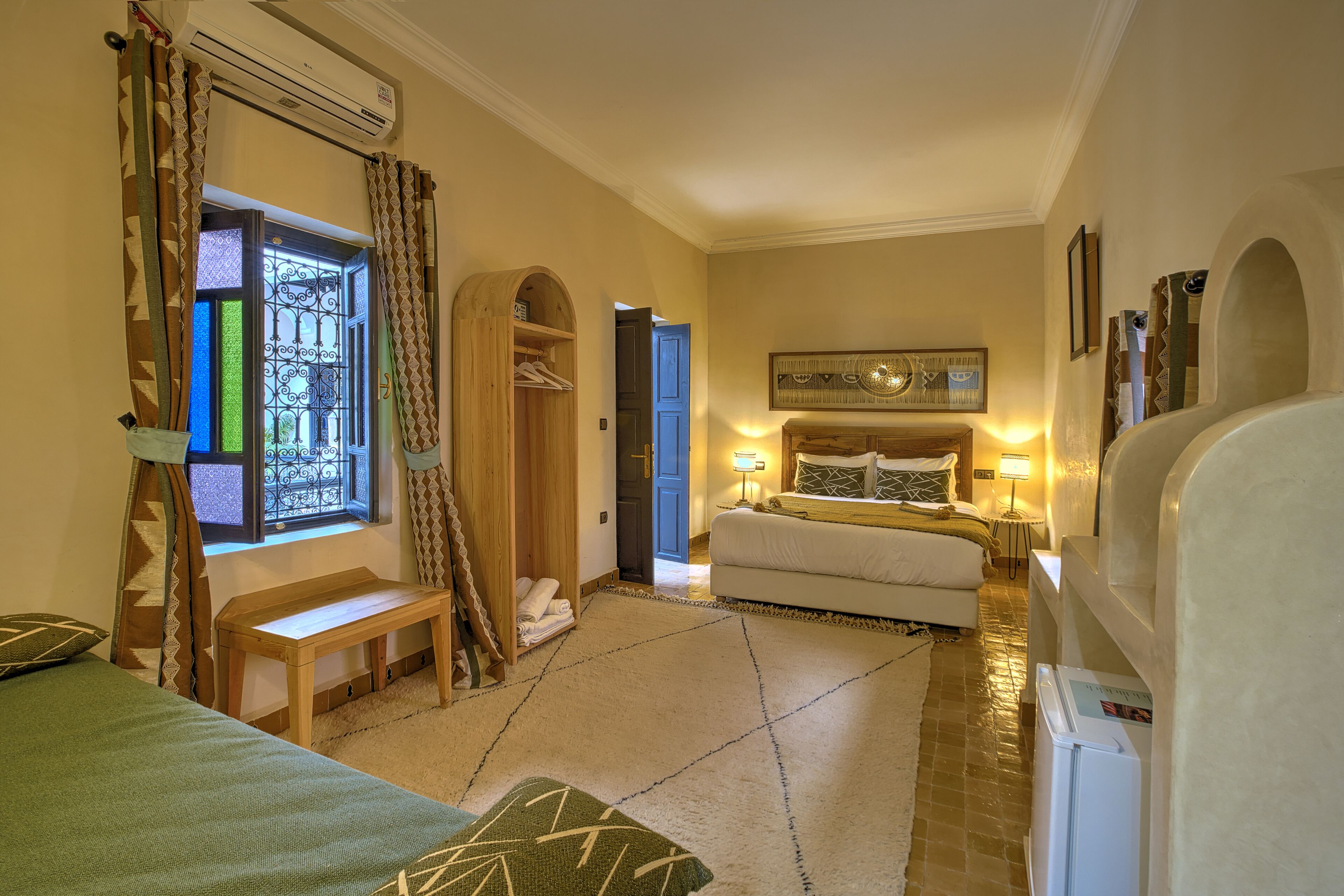 Suite – junior | Minibar, safe på rommet, individuelt dekorert og individuelt innredet