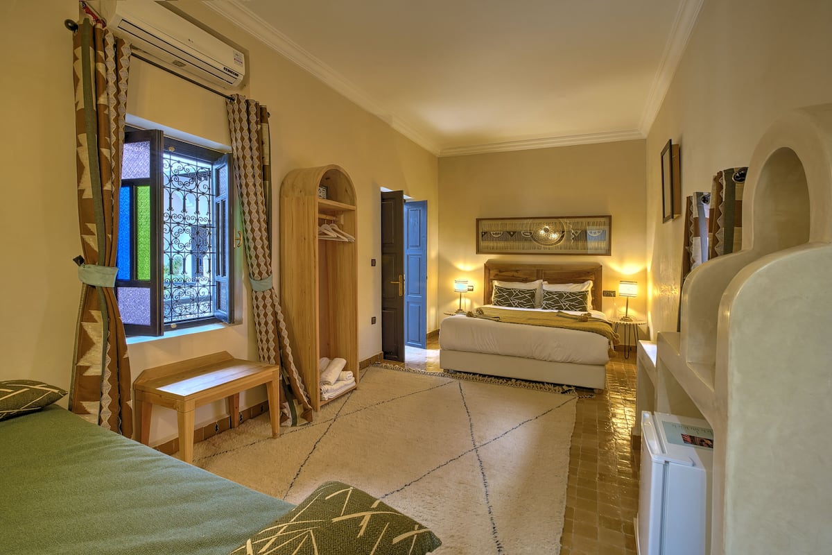 Suite – junior | Minibar, safe på rommet, individuelt dekorert og individuelt innredet