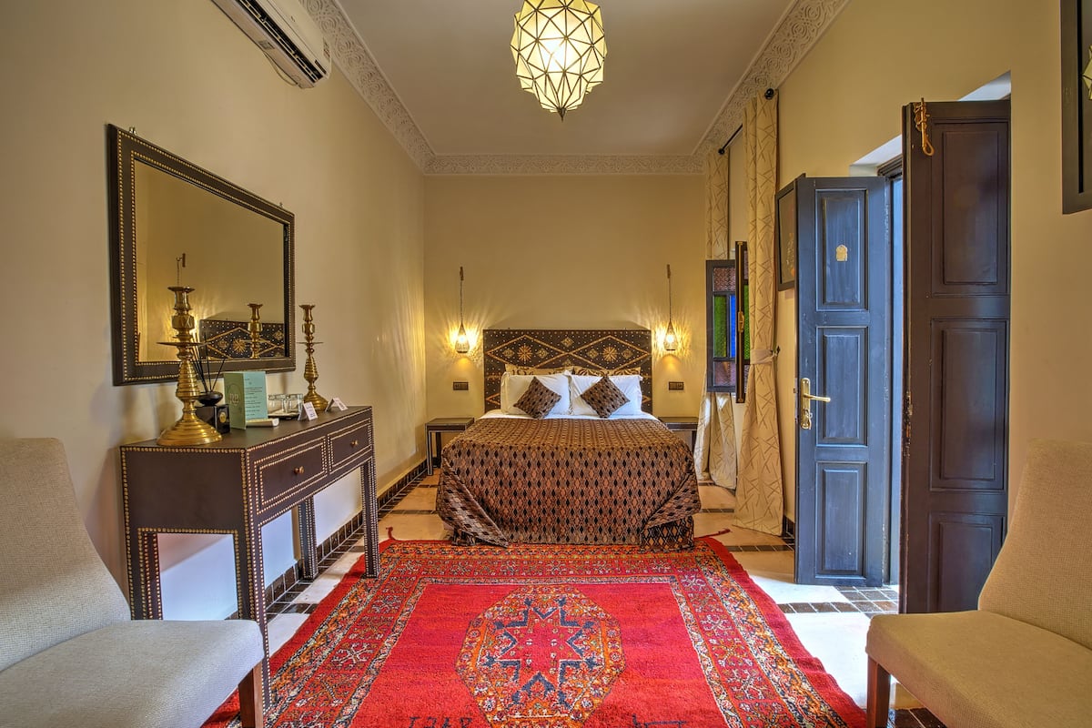 Suite – junior | Minibar, safe på rommet, individuelt dekorert og individuelt innredet