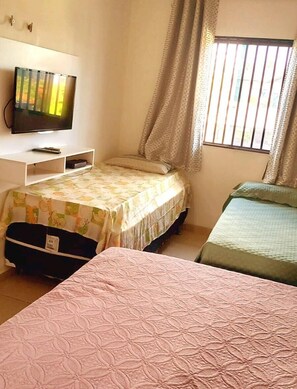 3 bedrooms, free WiFi, bed sheets