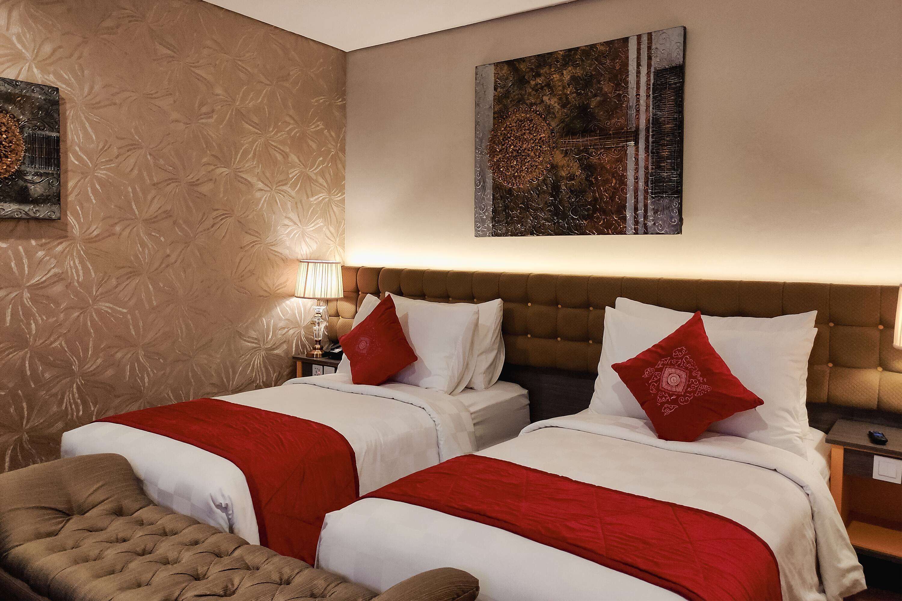 套房, 2 张单人床, 无烟房 | 客房内保险箱、办公桌、遮光窗帘、隔音