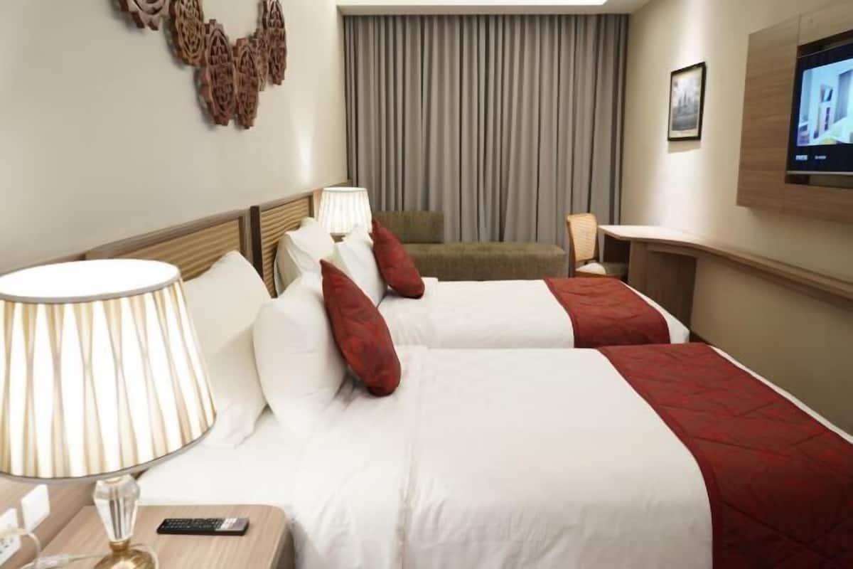 In-room safe, desk, blackout curtains, soundproofing