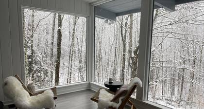 Escape toThe Birdhouse @ Newfound Lake