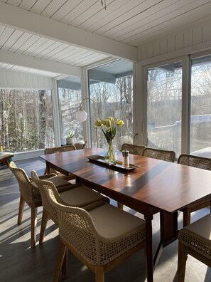 تناول الطعام