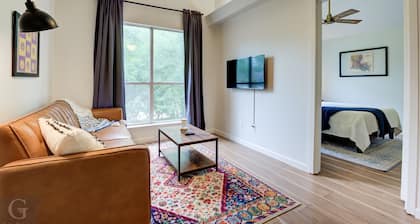 Cute 2B/1Ba Apartment in South Highlands!