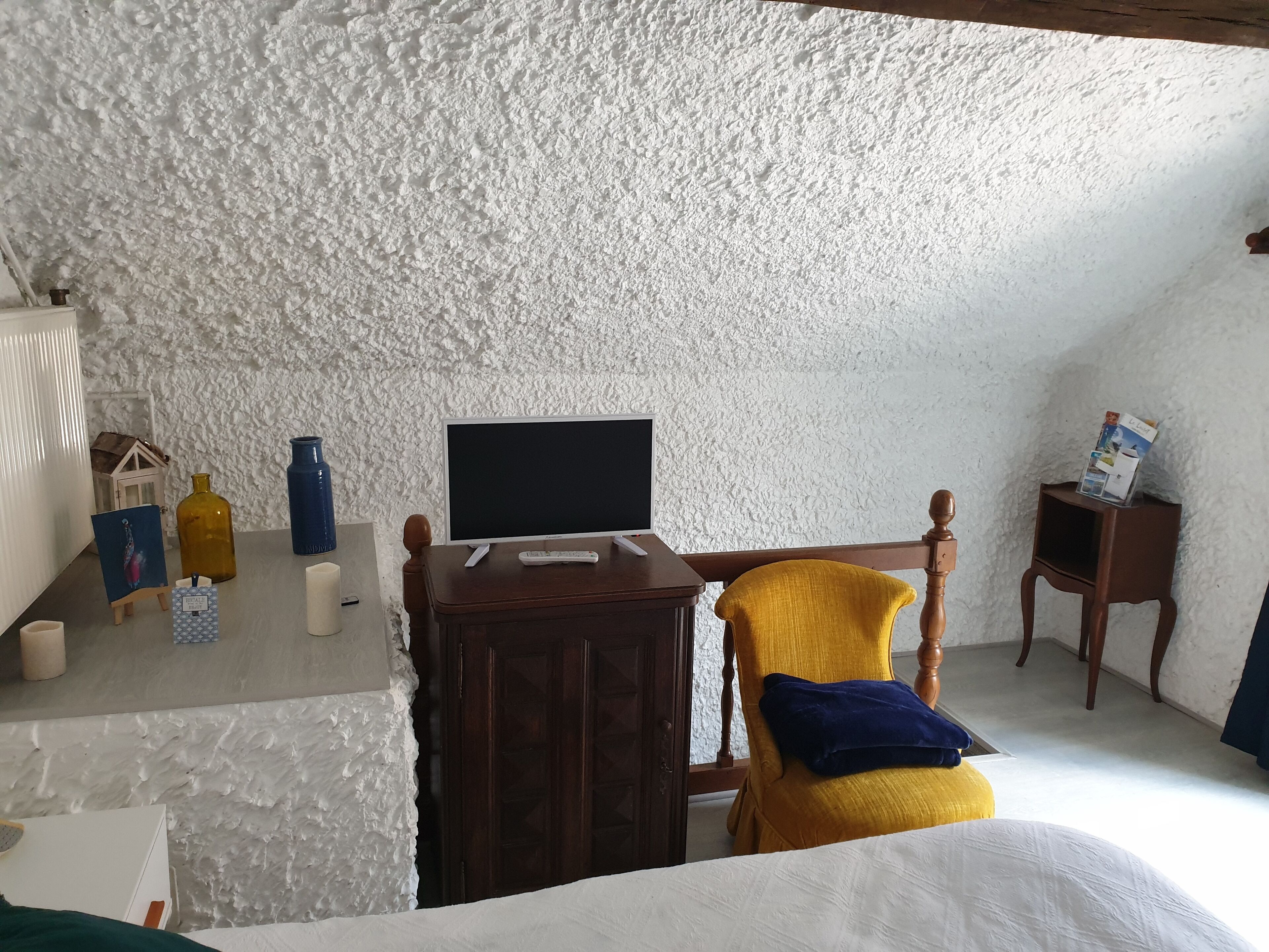 House on the banks of the Loire