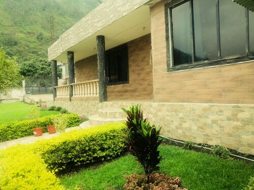 La Ponderosa Vacation Home