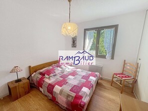 2 bedrooms