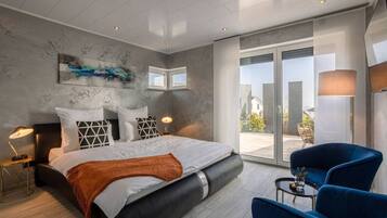 4 sovrum, skrivbord, gratis wi-fi och sÀngklÀder