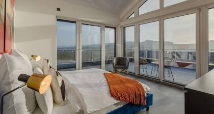 Modern Oasis w/ HotTub, View, Gym