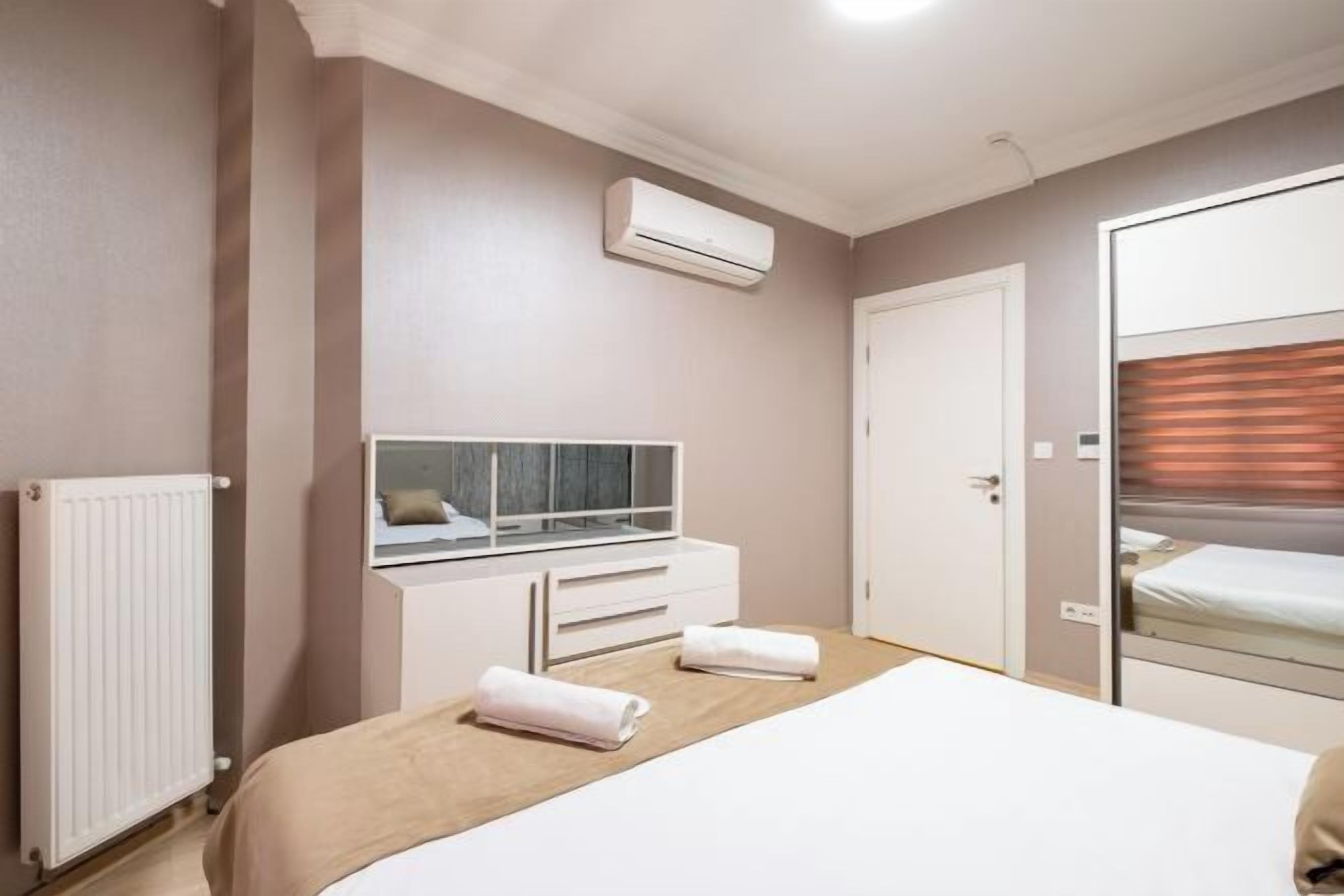 Premium bedding, memory foam beds, minibar, in-room safe