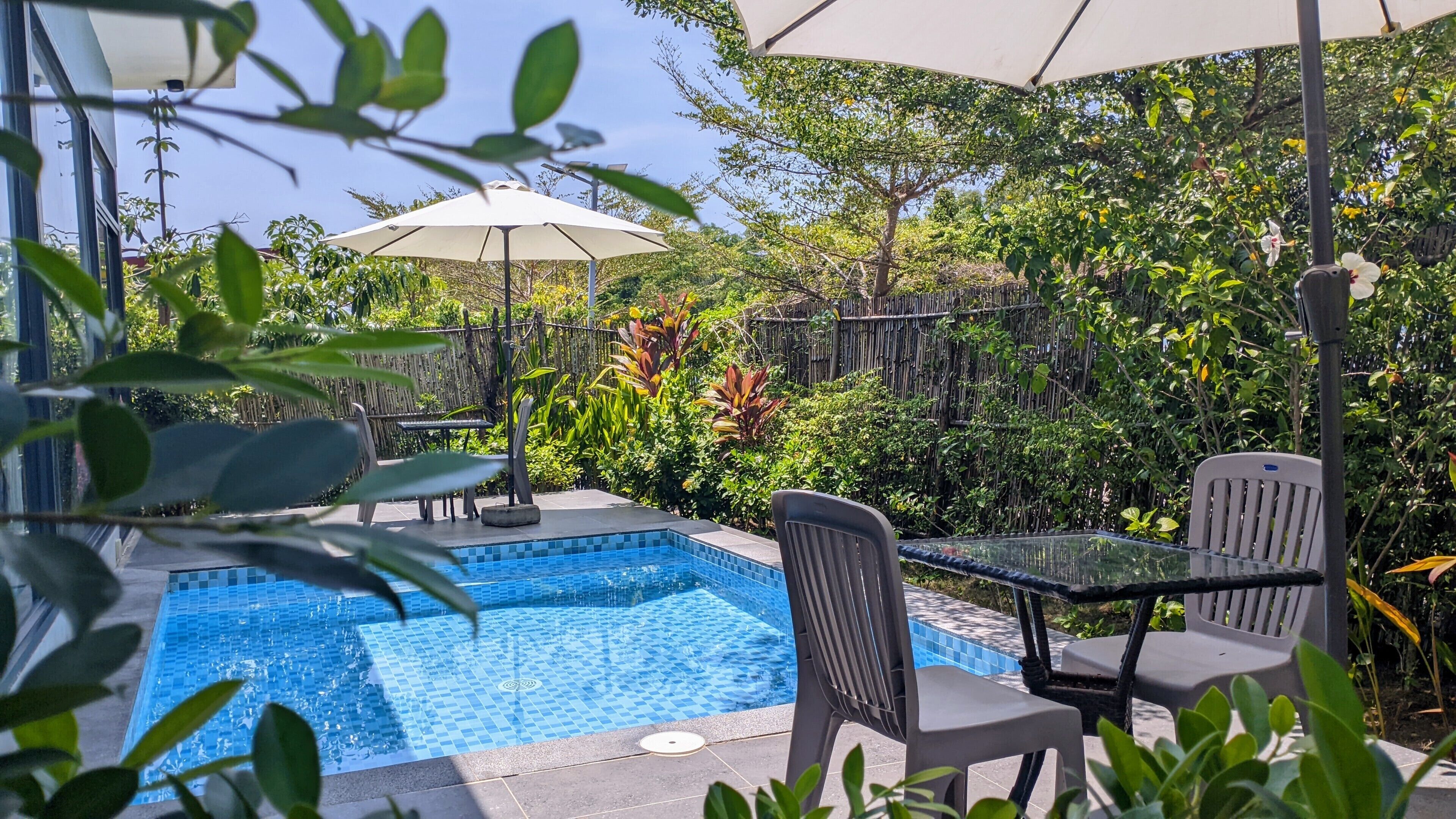 Family Villa | Premium bedding, desk, free WiFi, bed sheets