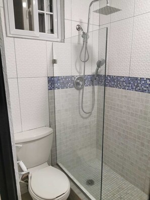 Dusche, Handtücher, Seife