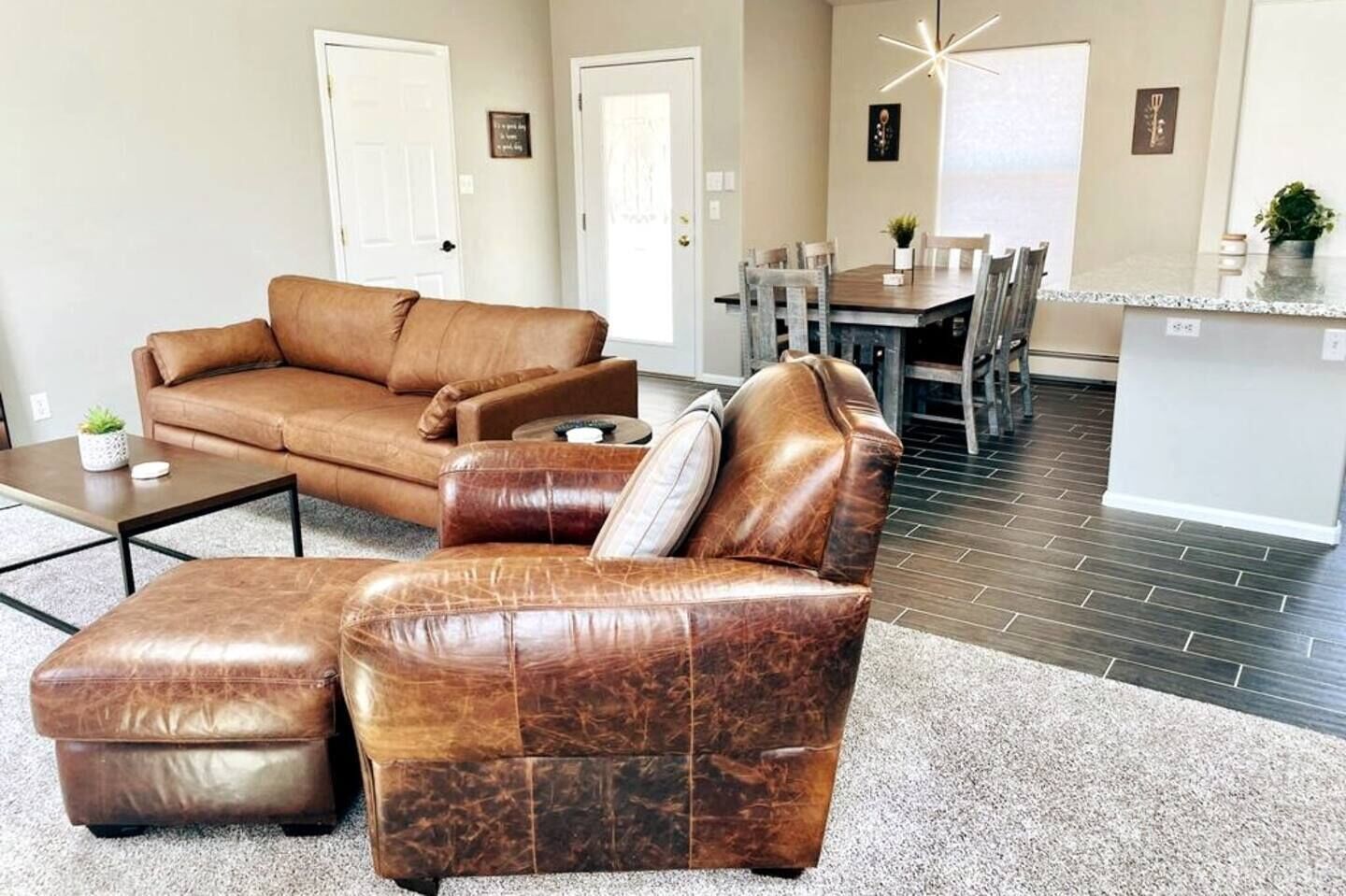 Cozy Modern TownHome with Fireplace & Pet Friendly