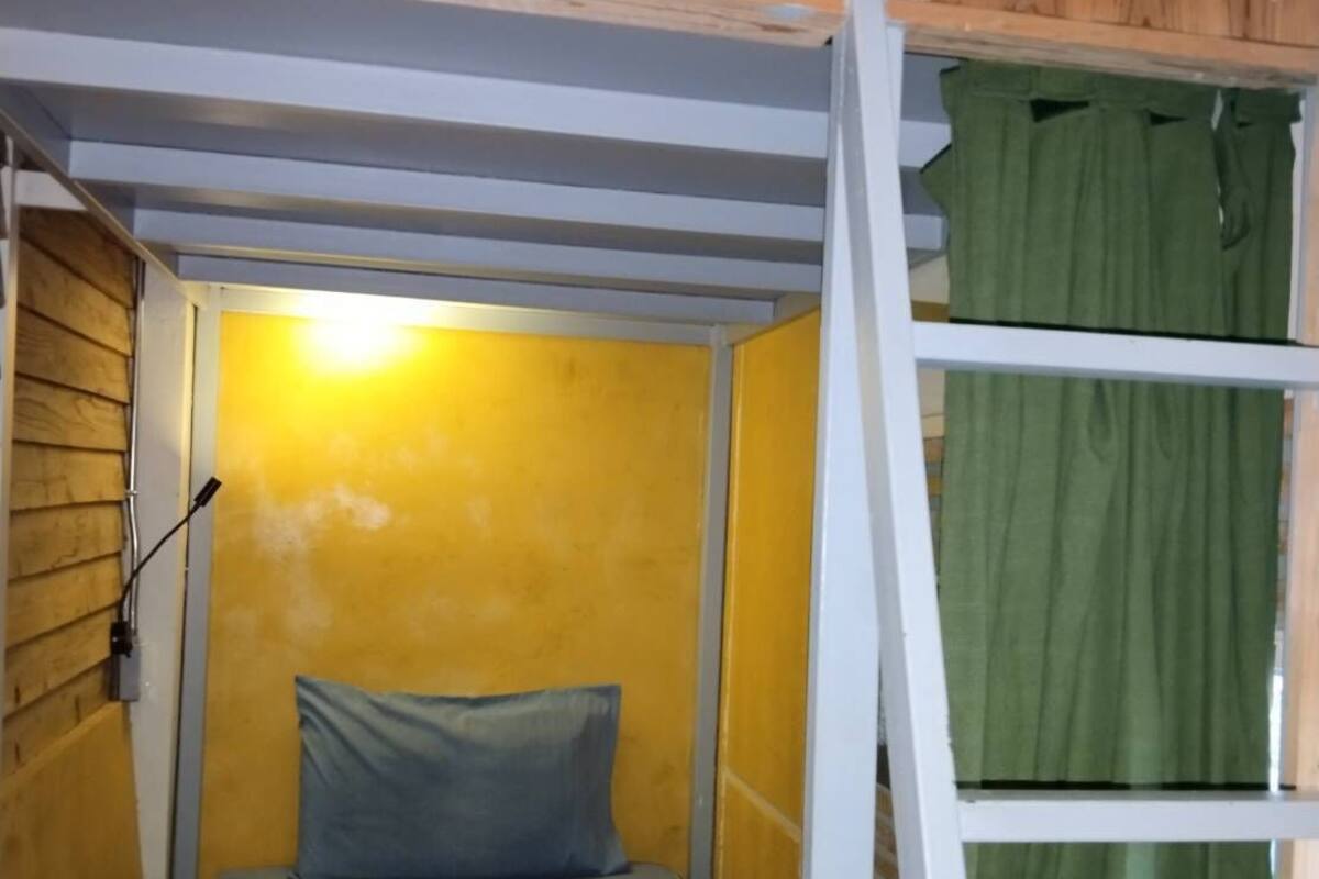 免费 WiFi、特色装修、床单