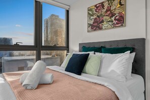2 bedrooms, iron/ironing board, WiFi, bed sheets