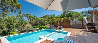 "Surfscape" – Pool, Views & Pets