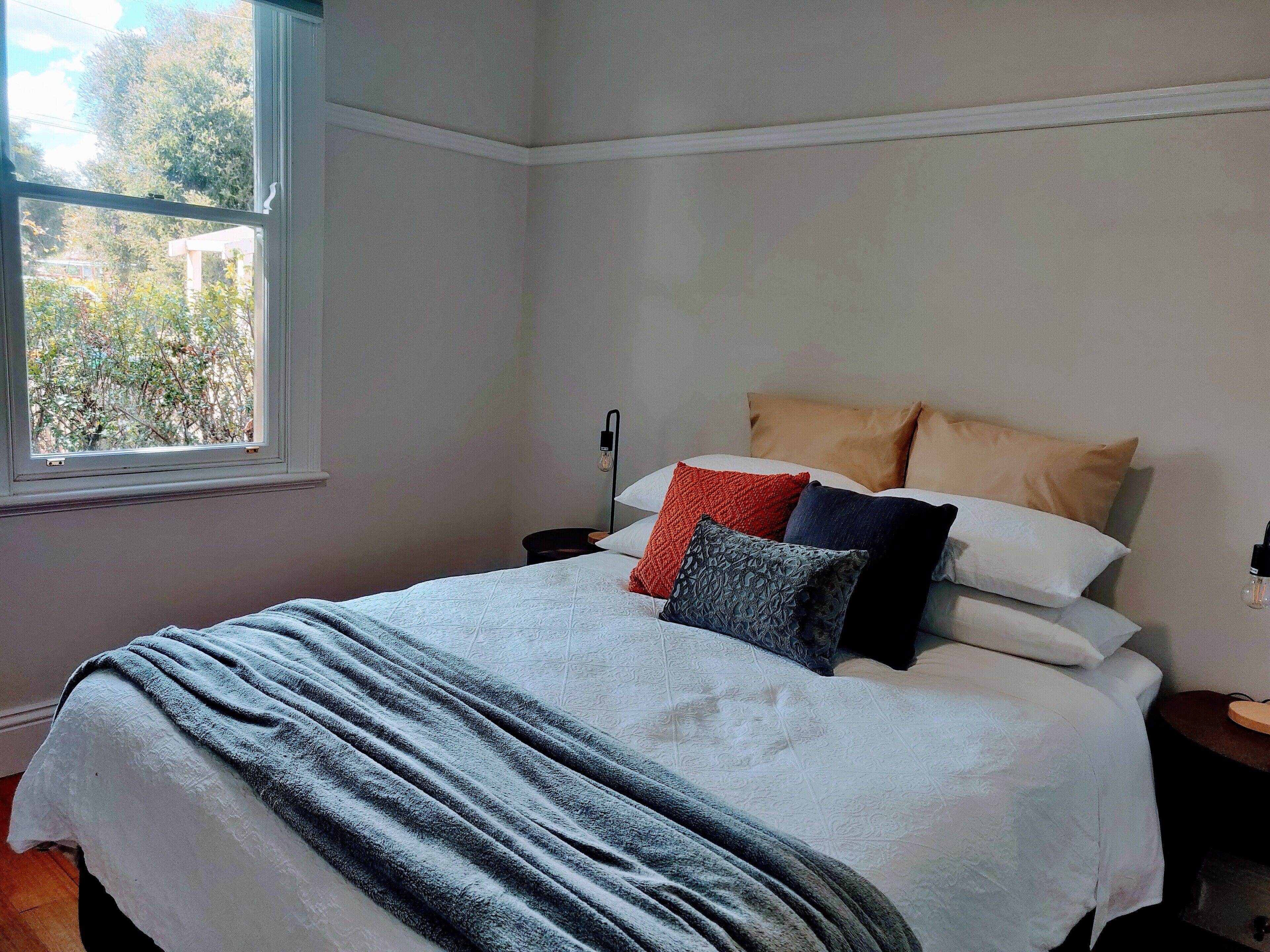 'Kareela' Heritage Terrace with Courtyard on Market