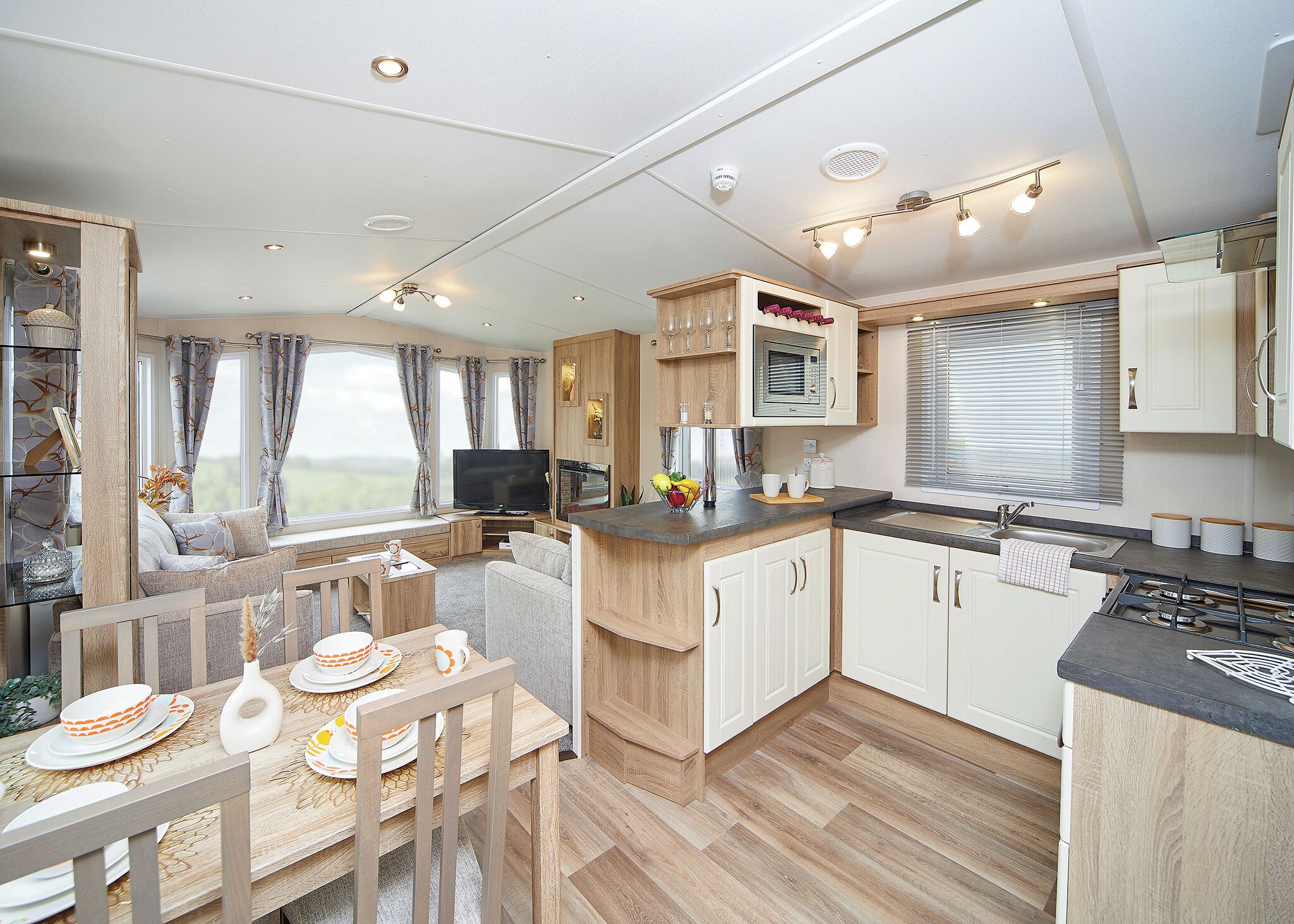 Fridge, oven, stovetop, toaster