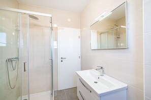 Shower, towels - Deluxe Studio Villa Laura with pool 4B (Novalja)