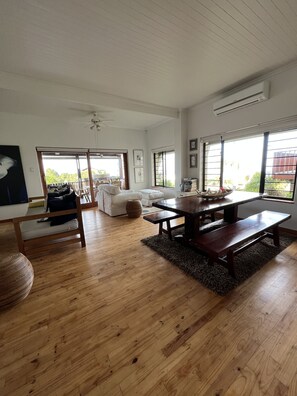 Dining - Brenton Bliss, beach view, walk to beach, safe secluded area on the Garden Route (Knysna)