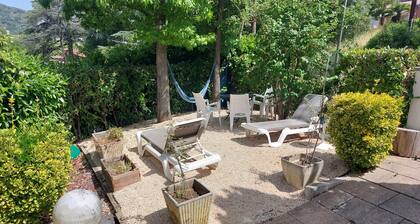 Kalensa Loft - 2-bedroom apartment. Sleeps 4 to 6