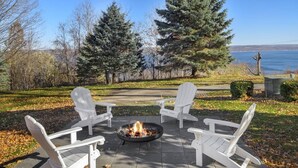 Property grounds - Cayuga Lake Views | Wine Trail | Lake Access (Ovid)
