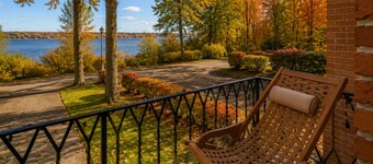 Cayuga Lake | 18 Guest | Wine Trail | Lake Access