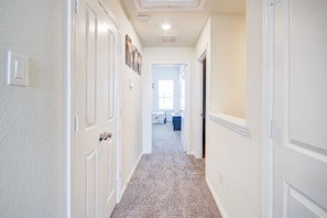 Interior - Meticulously-maintained 3-BR Home w/ Backyard - Double Story (Booth)