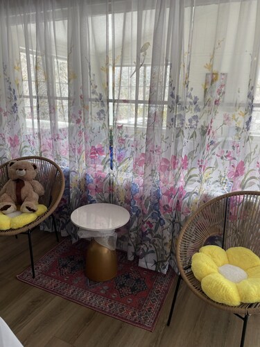 4season cozy getaway cottage