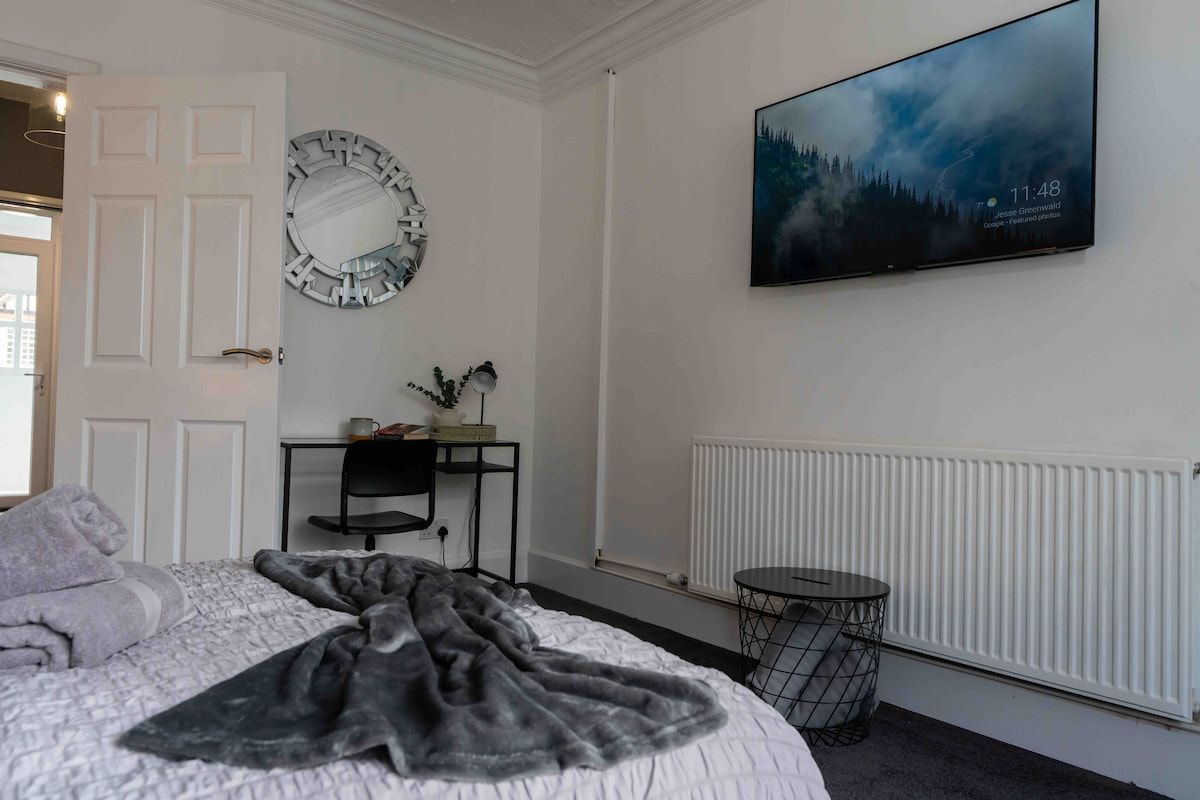 2 bedrooms, Internet, bed sheets