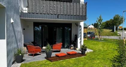 New construction garden + terrace modern cozy apartment Aurora Friedrichshafen Lake Constance 