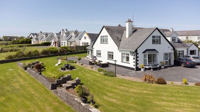 Sea Haven - Stunning Sea Views!