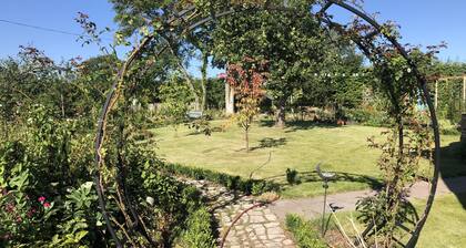 Warlands-Farm Guest-House